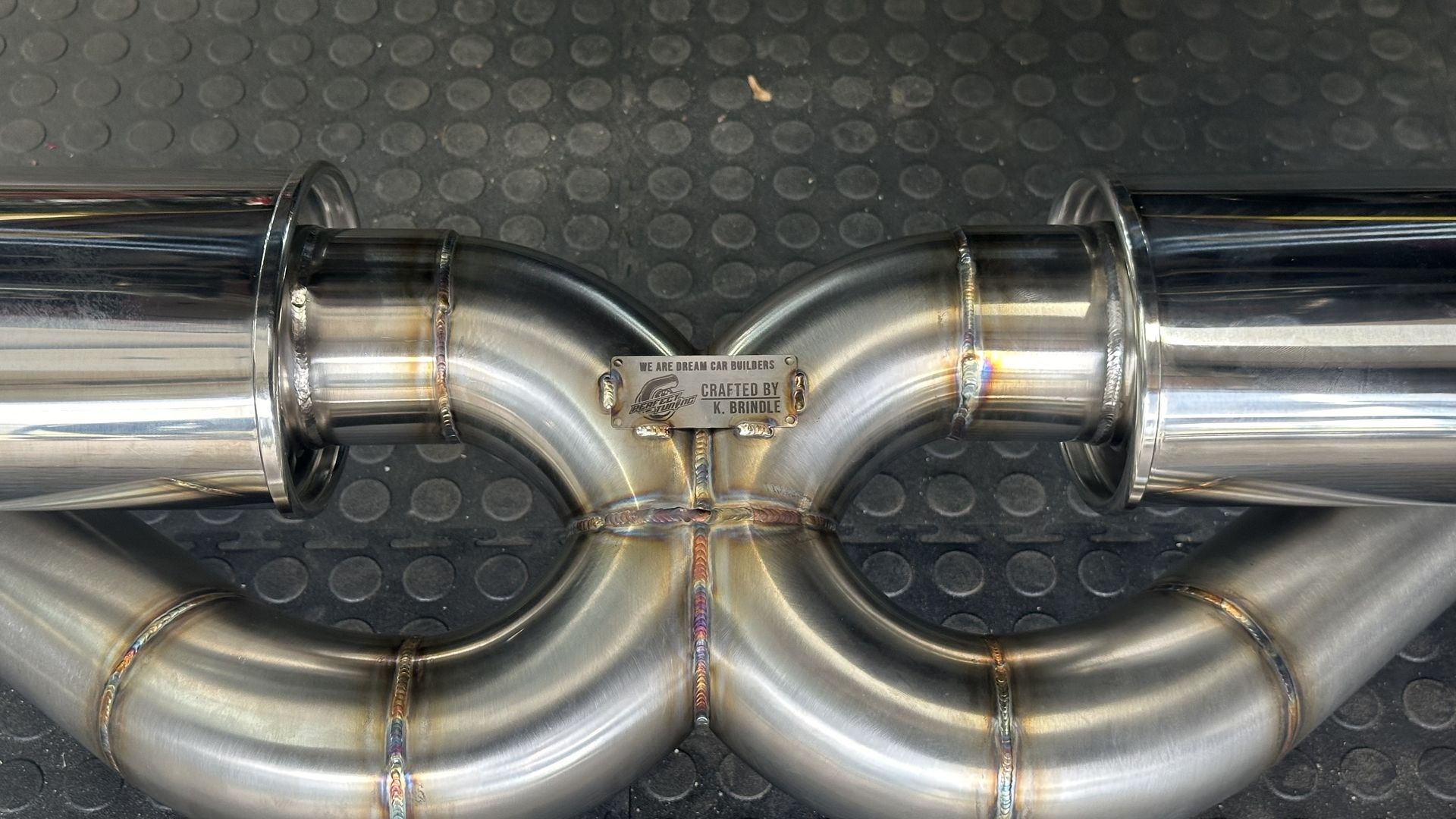 Collecteur d’échappement stainless soudé au TIG par Perfect Tuning au Québec